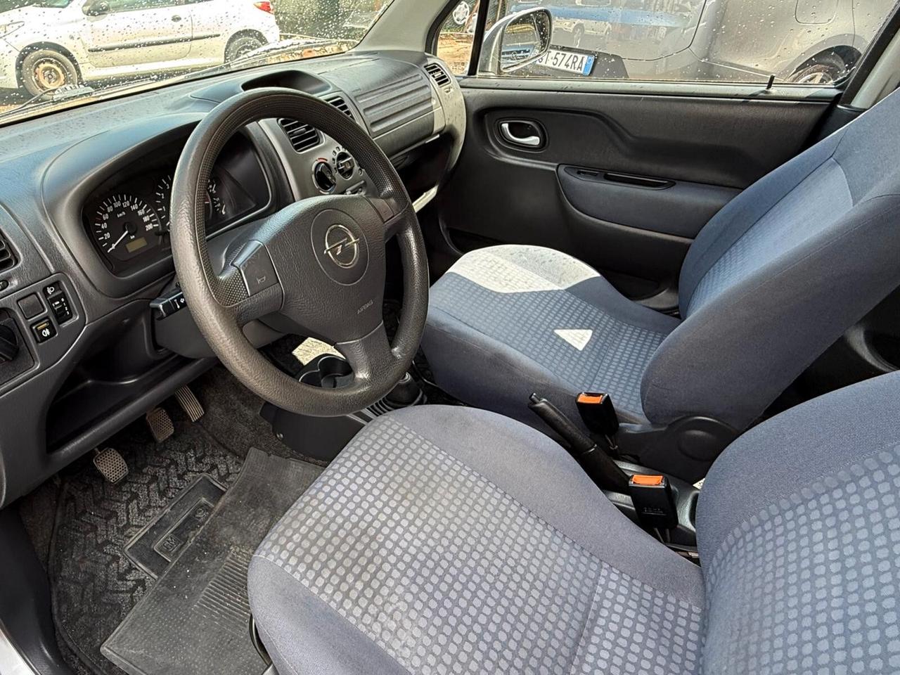 Opel Agila 1.2 16V 'Njoy