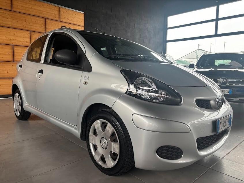 Toyota Aygo 1.0 12V VVT-i 5P. NEOPATENTATI