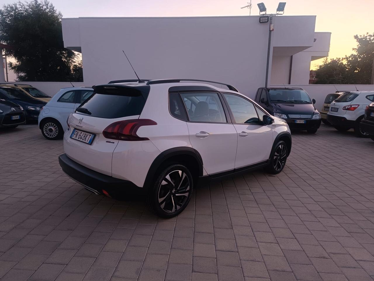 Peugeot 2008 BlueHDi 100 GT Line - anno 2018