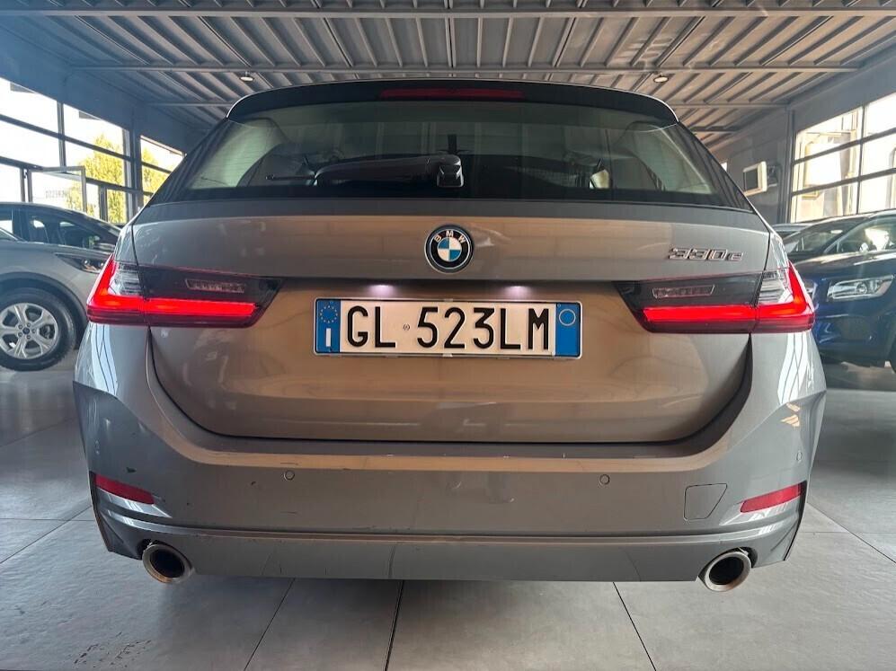 Bmw 330e Touring BUSINESS ADVANTAGE (IVA ESPOSTA)
