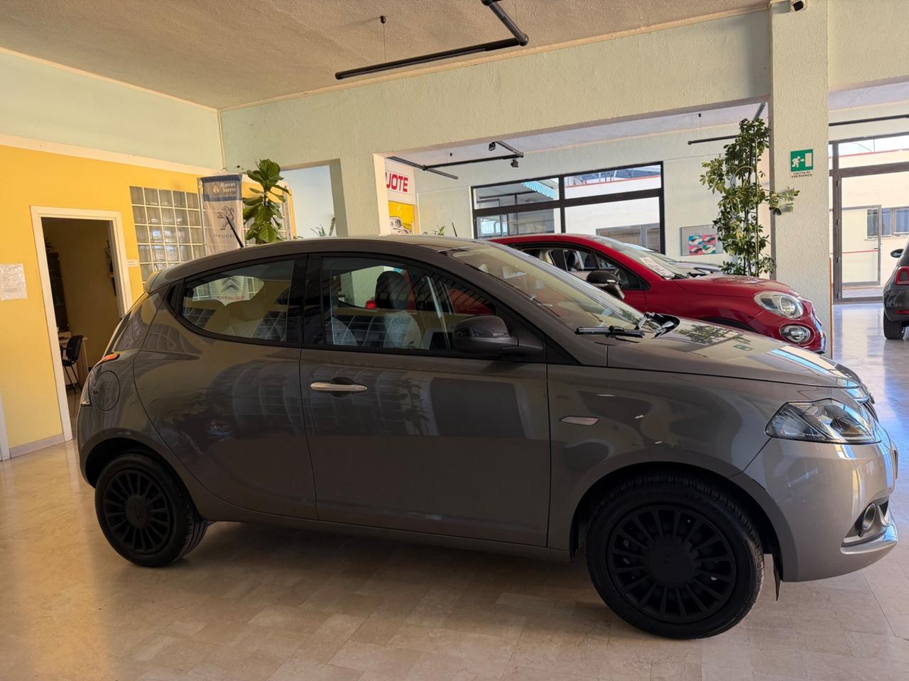 Lancia Ypsilon 1.2 69 CV 5 porte GPL