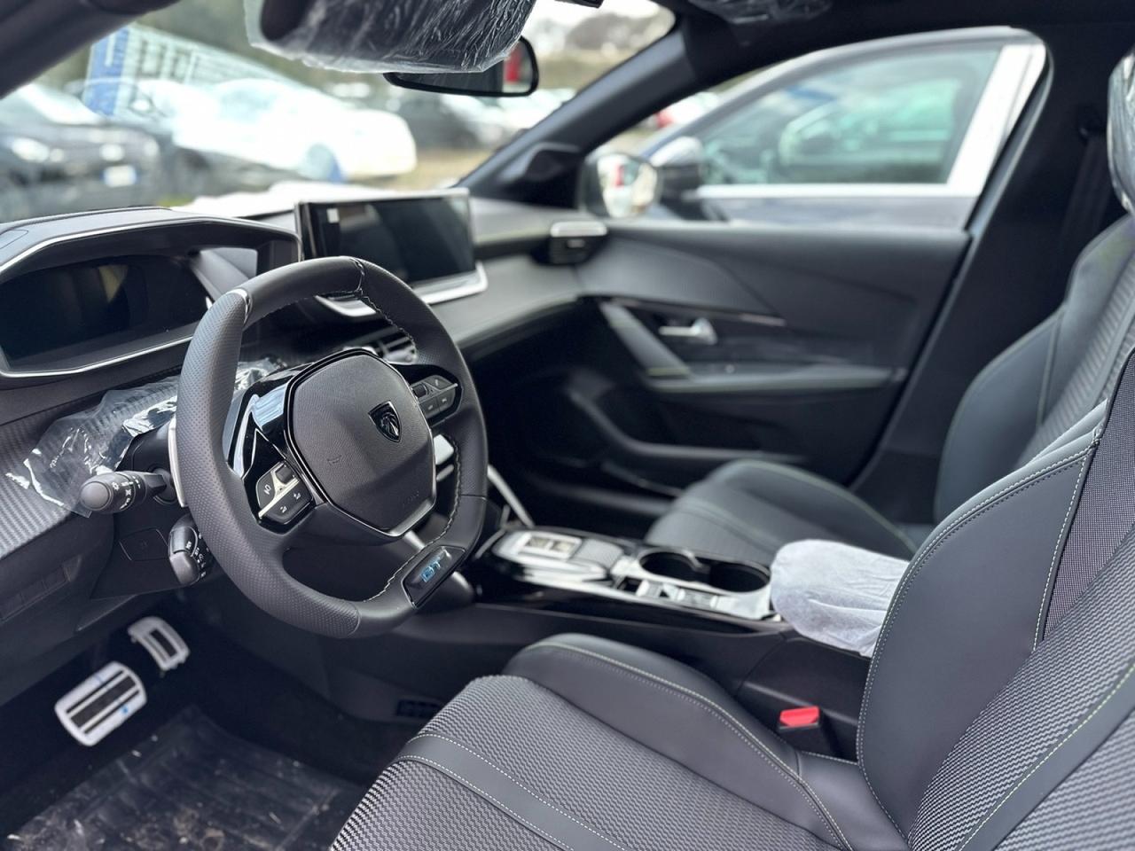 PEUGEOT 208 II 2023 - 208 1.2 hybrid GT 145cv e-dcs 6