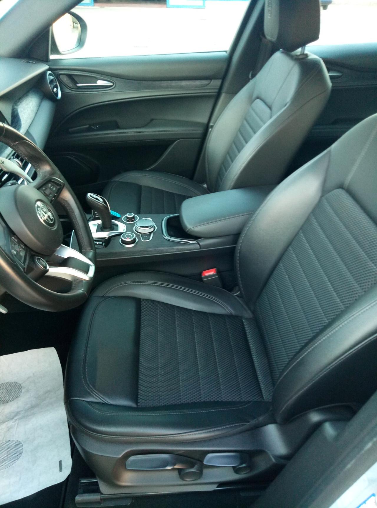 Alfa Romeo Stelvio 2.2 Turbodiesel 210 CV AT8 Q4 Sprint