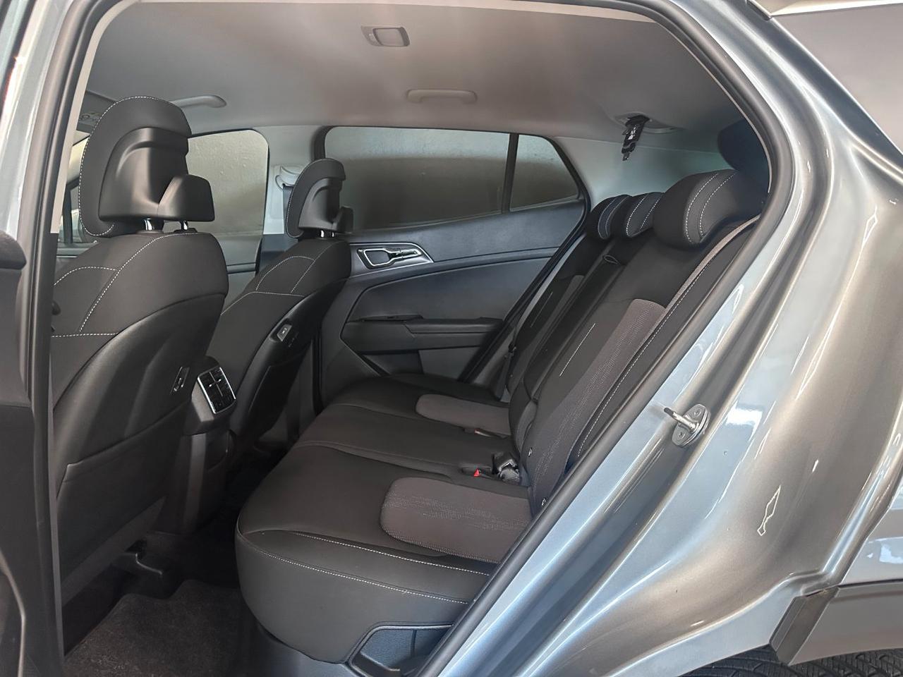Kia Sportage 1.6 tgdi hev Style auto