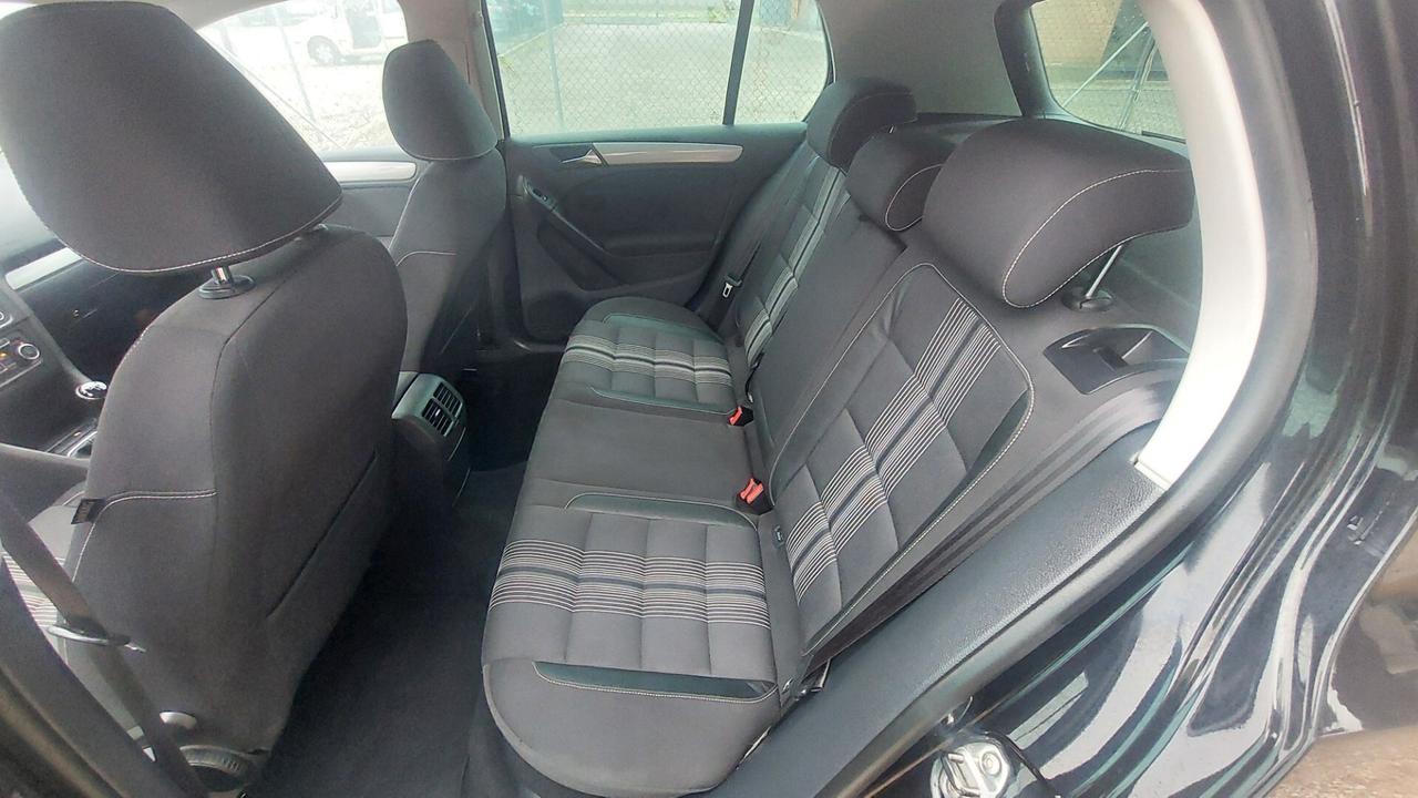 Volkswagen Golf 1.6 TDI DPF 5p. Highline