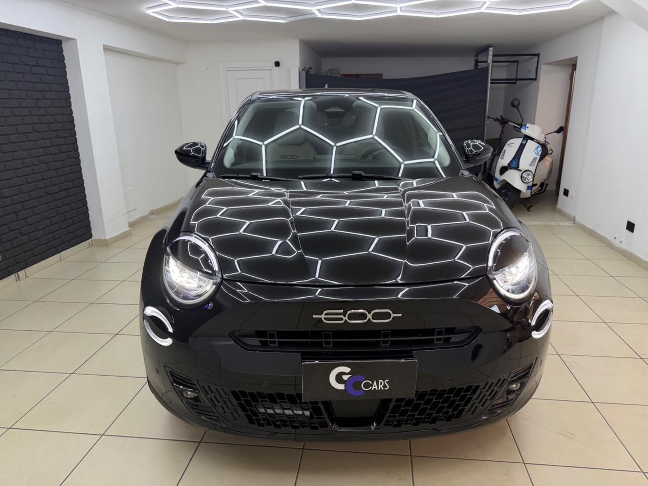 Fiat 600 Hybrid 110 CV DCT La Prima KM0 ITA