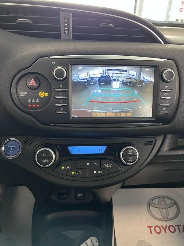 Toyota Yaris 1.5 Hybrid 5 porte Lounge Red/Bronze