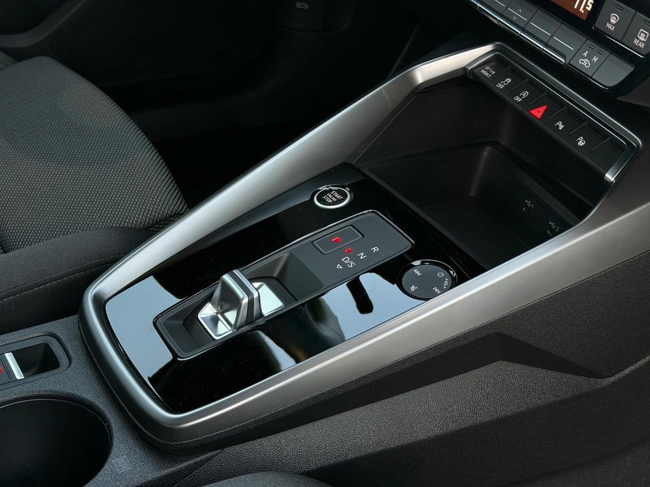 Audi A3 Sportback 35 TDI 150cv S-line 30.000km