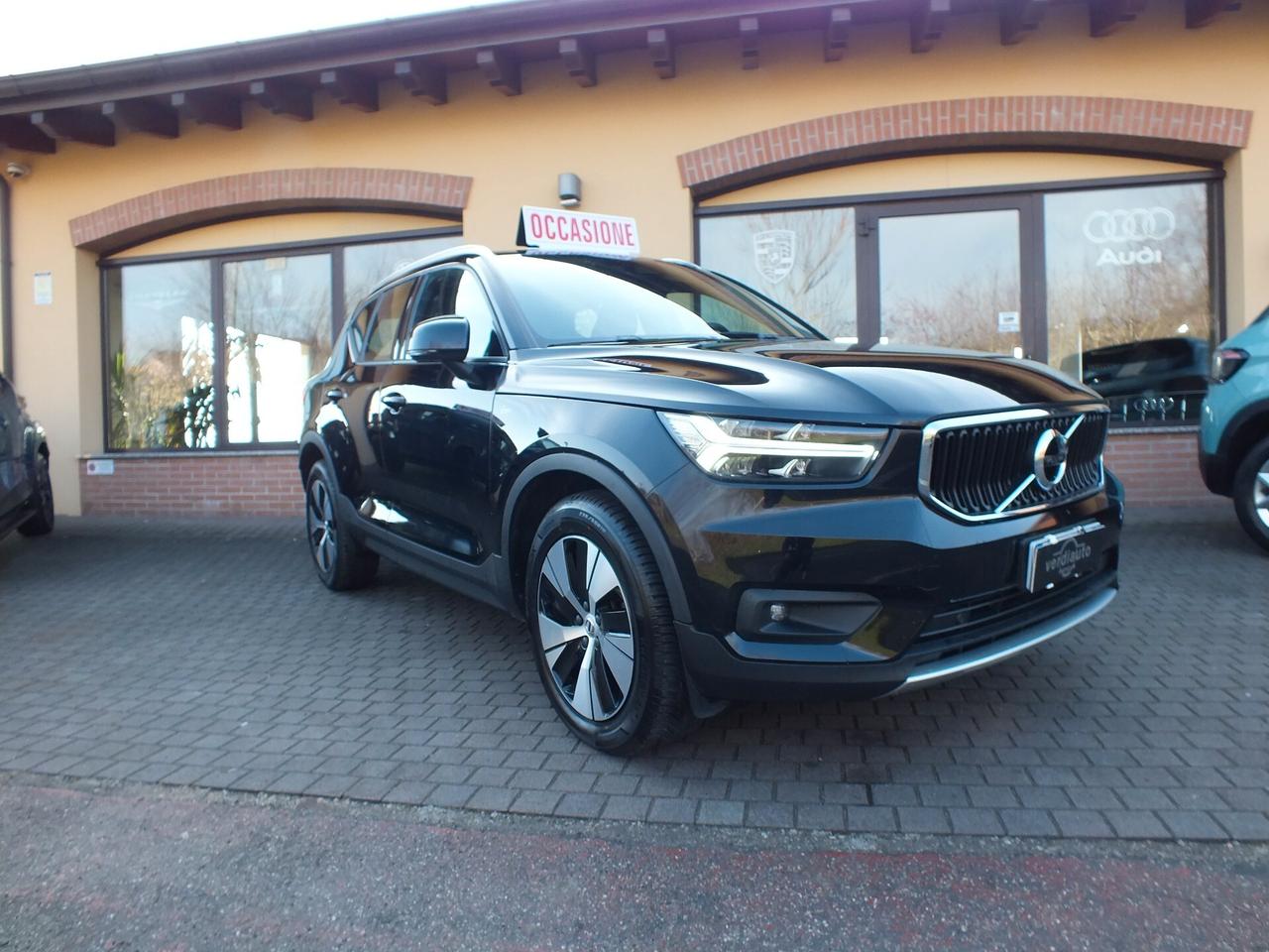 Volvo XC40 D3 150 CV AUTOCARRO N 1 IVA DETRAIBILE.