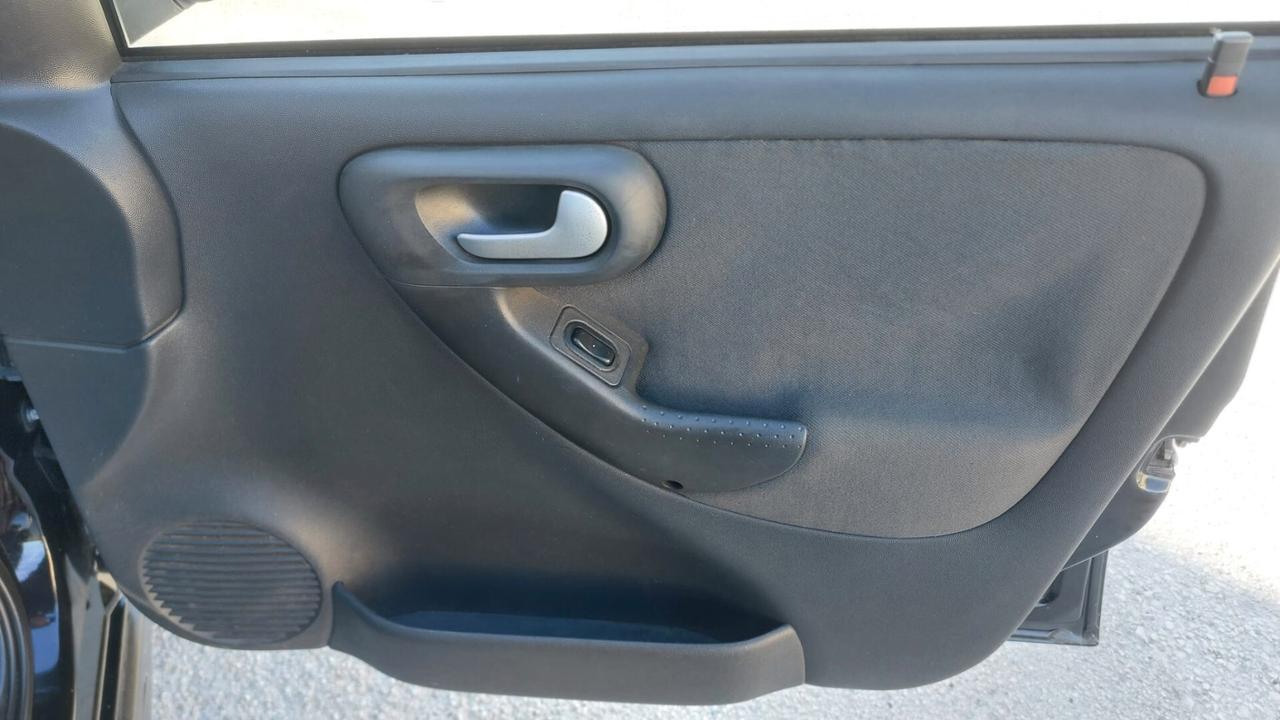 Opel Corsa COSMO 1.3 CDTi 70CV COME NUOVA