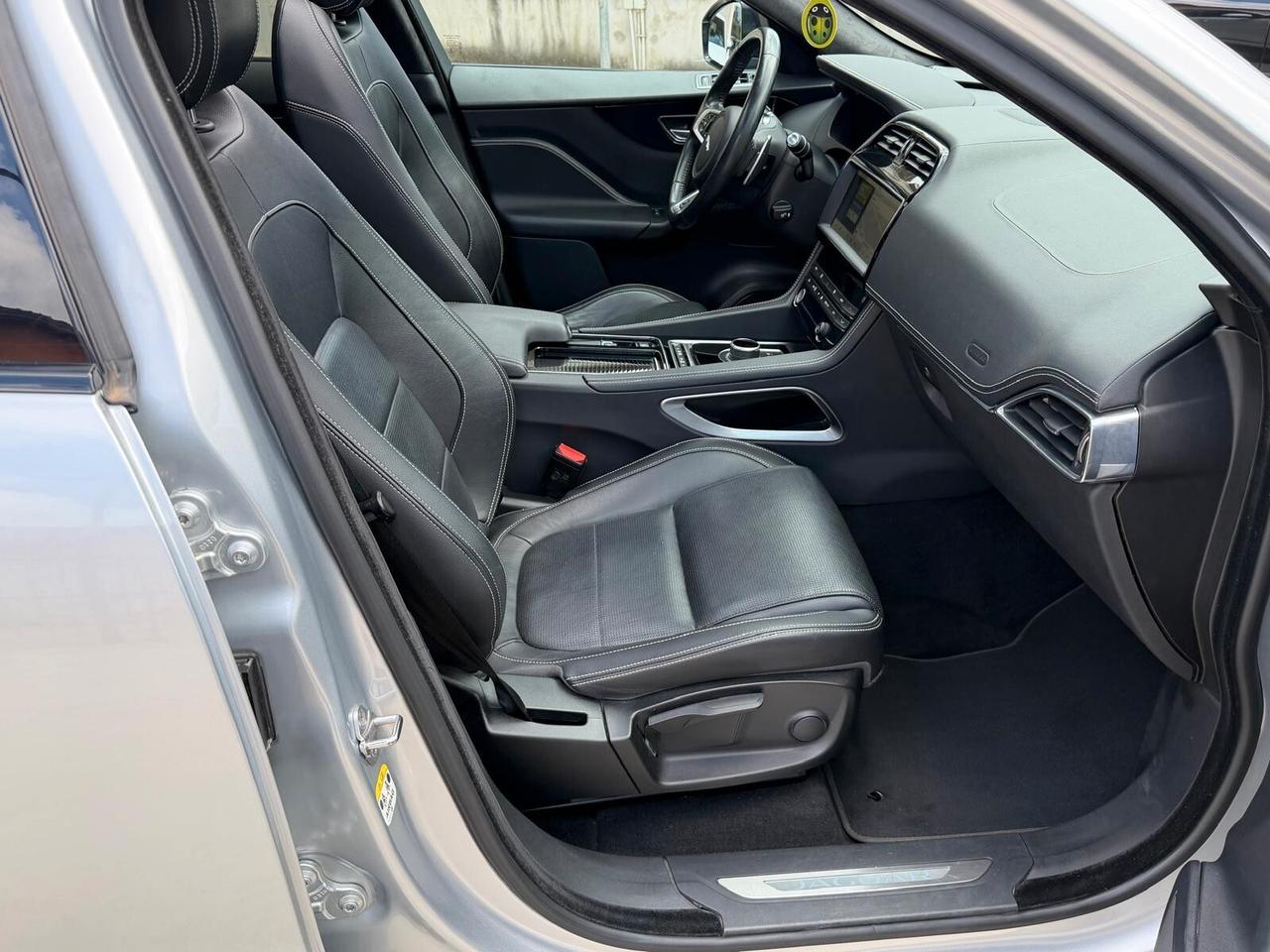 Jaguar F-Pace 2.0 D 180 CV AWD aut. R-Sport