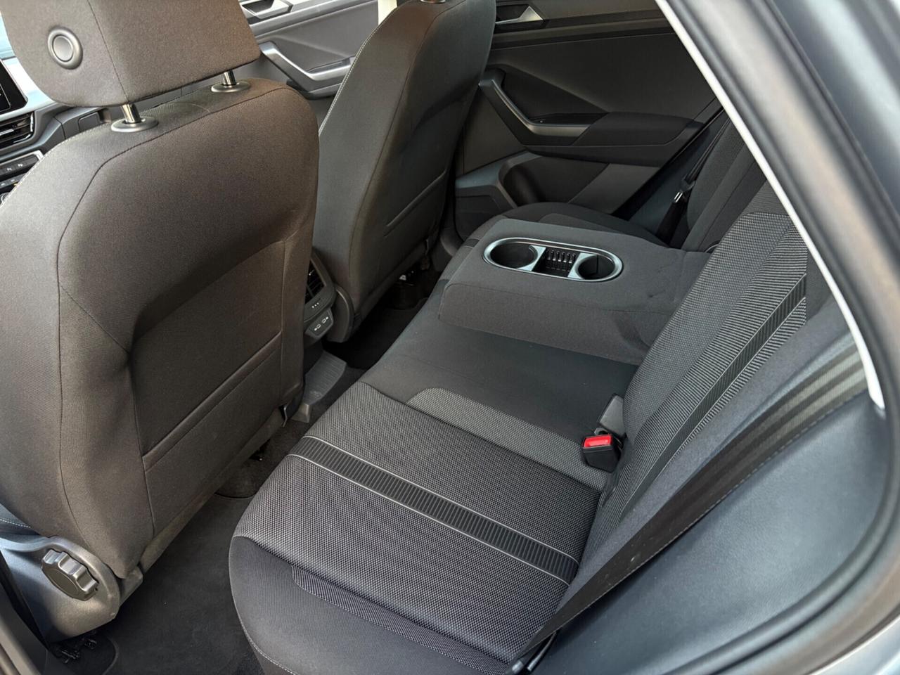 Volkswagen T-Roc 2.0 TDI TOTAL BLACK