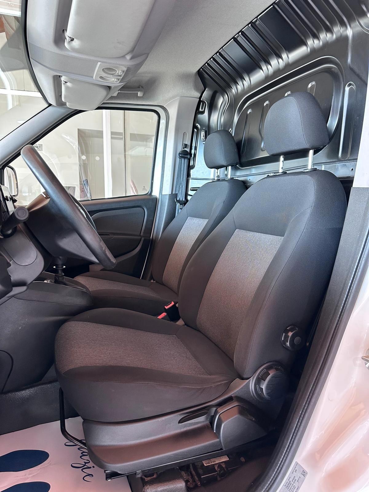 Fiat Doblo Doblò 1.6 MJT 105CV S&S PL-TN Cargo Maxi Lounge