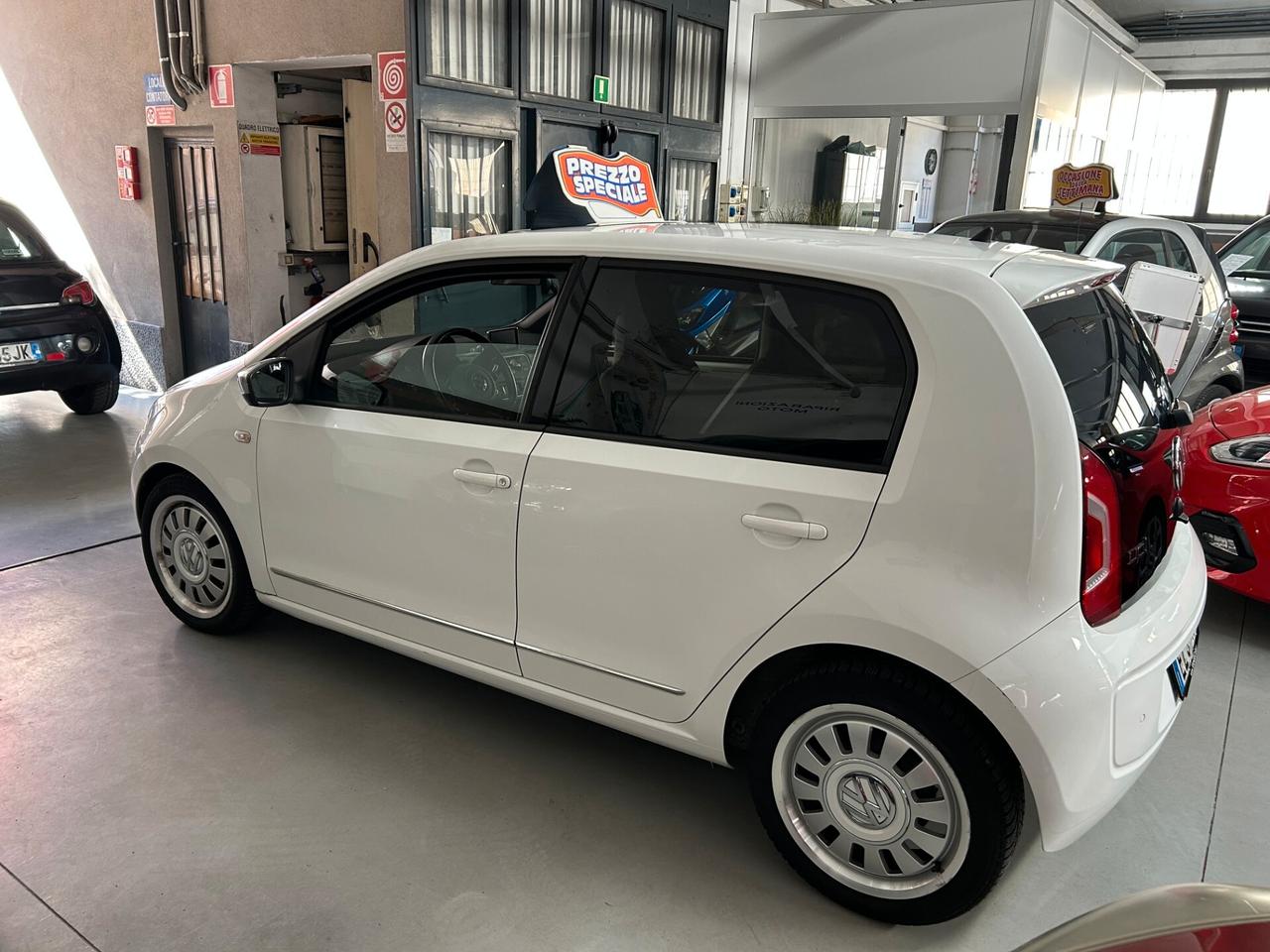 Volkswagen up! 1.0 75 CV 5p. high