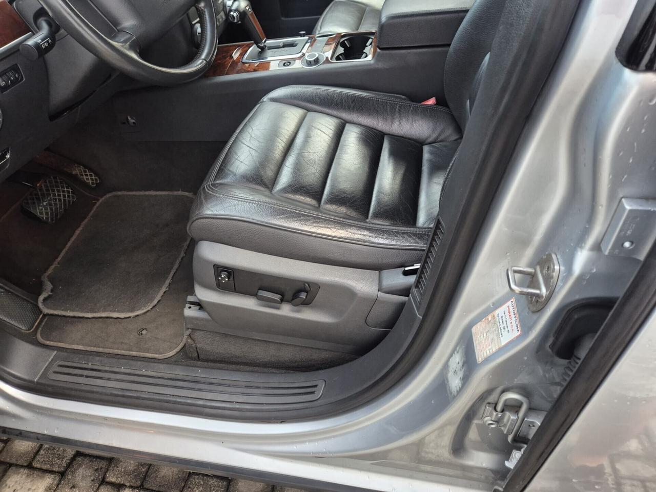 Volkswagen Touareg 3.2 V6 GPL - 4X4 -CAMBIO AUTOMATICO