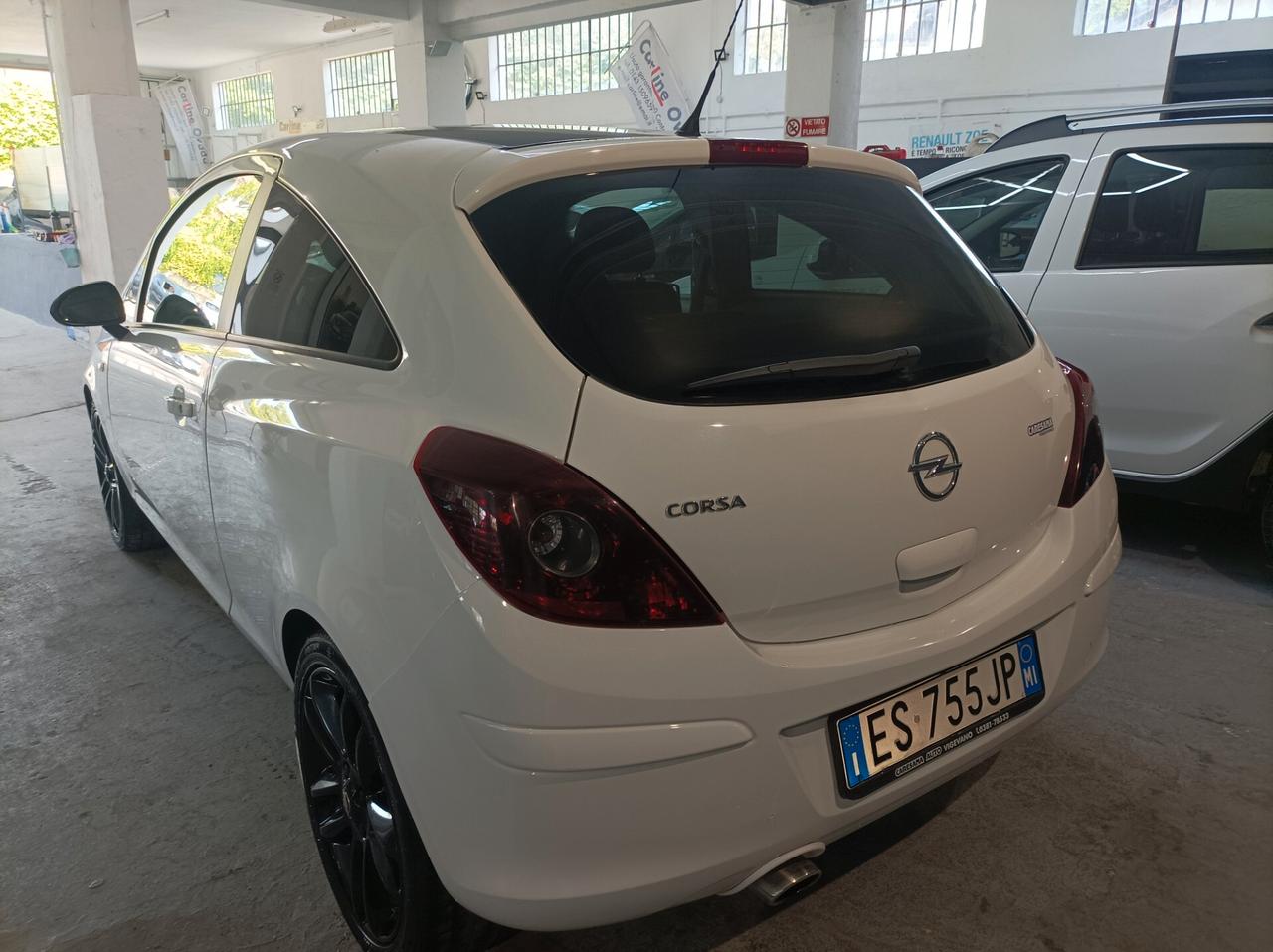 Opel Corsa 1.2 3 porte b-color 132000KM-2013