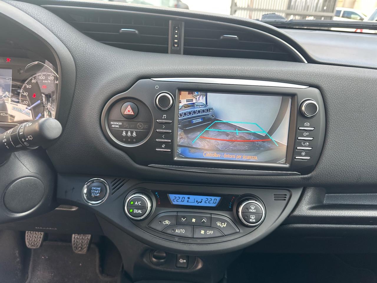 Toyota Yaris 1.0 5 porte Lounge