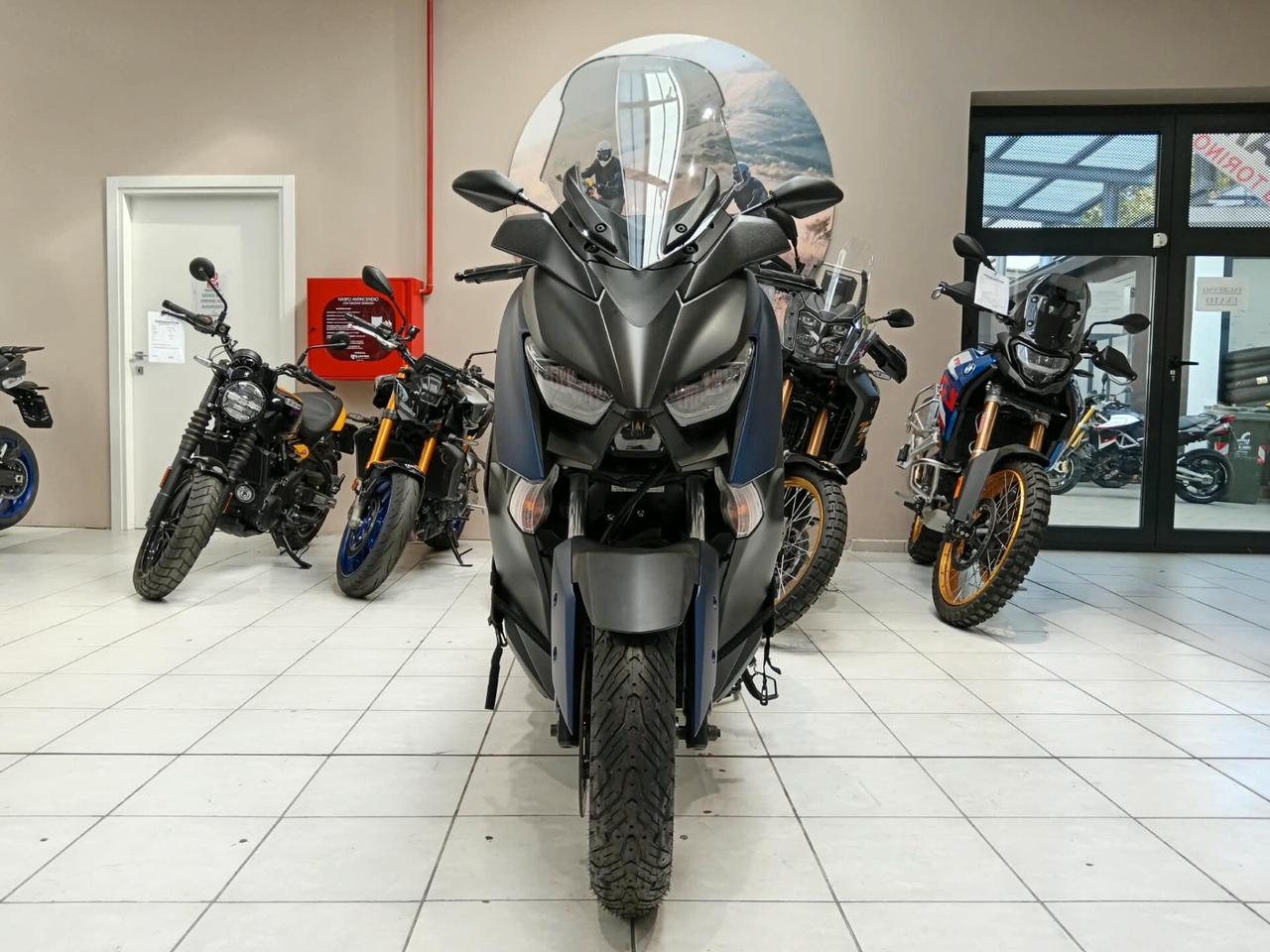 Yamaha X-Max 300