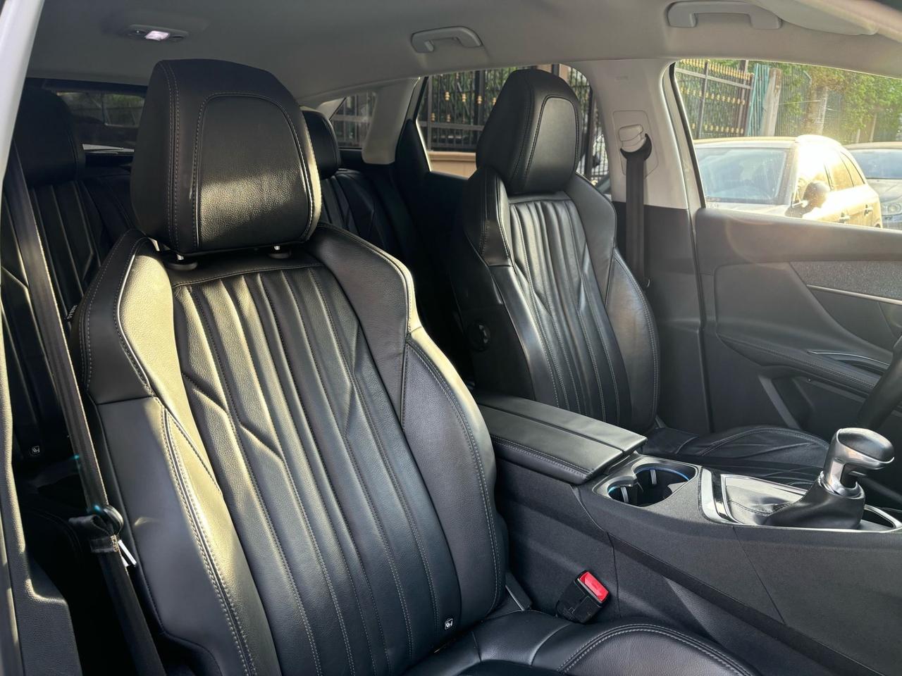Peugeot 3008 BlueHDi 120 S&S Allure
