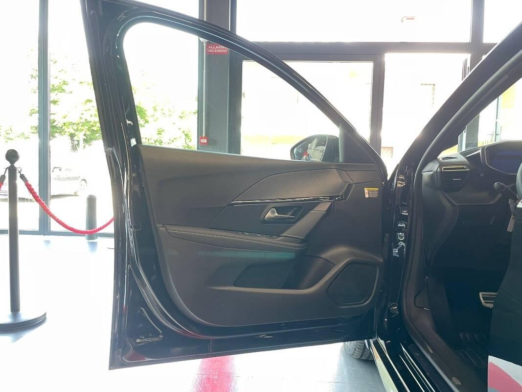 Peugeot 208 1.2 hybrid GT 110cv e-dcs 6