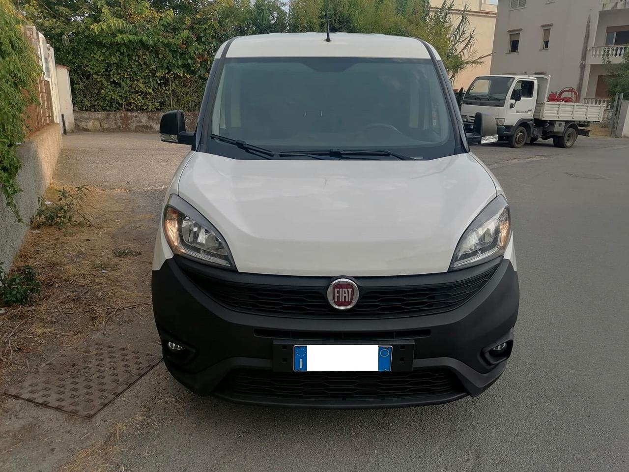 Fiat Doblò 1.6 Mjt - 3 posti - 2021