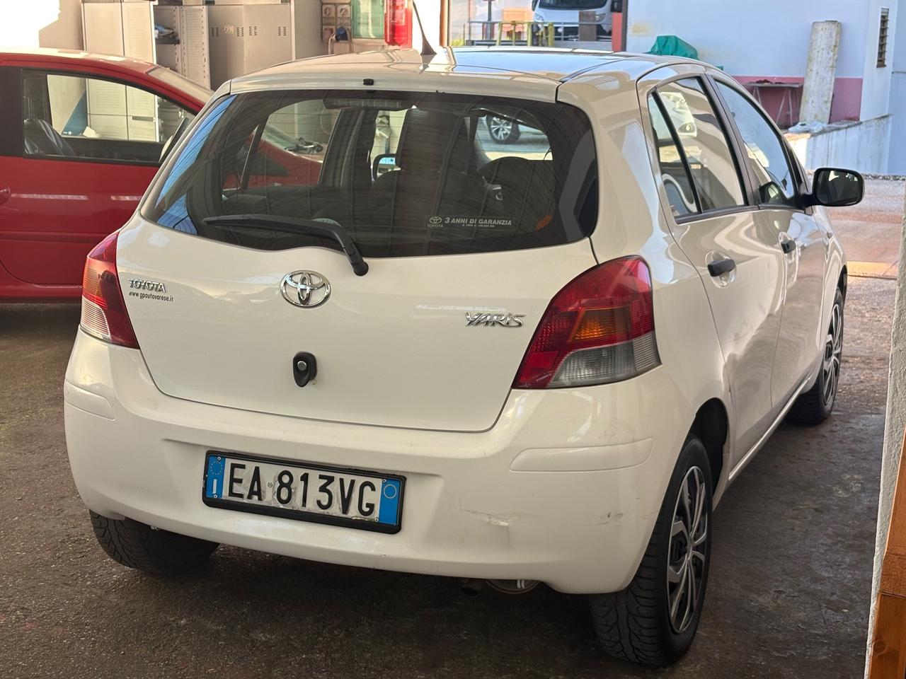 Toyota Yaris 1.0 5 porte Sol