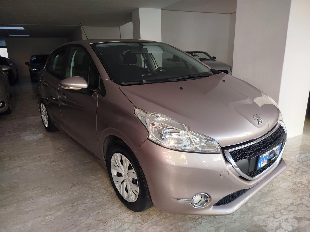 Peugeot 208 1.4 HDi 68 CV 5 porte Access