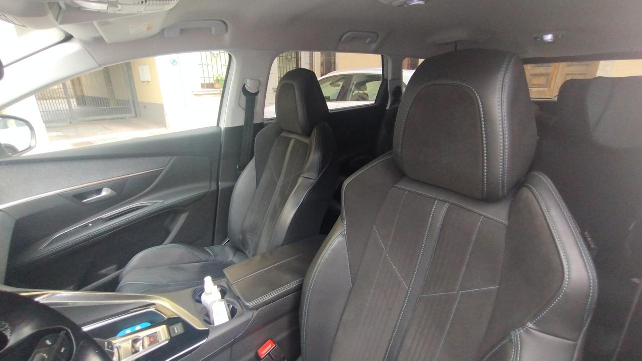 Peugeot 5008 BlueHDi 120 CV CROSSWAY AUT.
