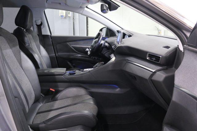 PEUGEOT 5008 BlueHDi 120 Allure 7 POSTI DISTRIBUZIONE ESEGUITA