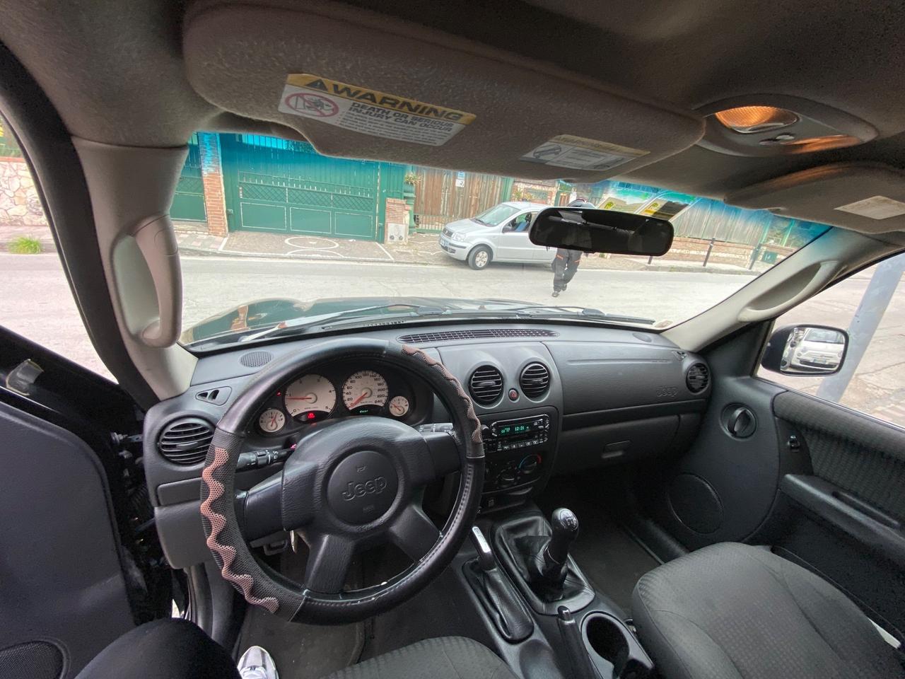 Jeep Cherokee 2.5 CRD Sport