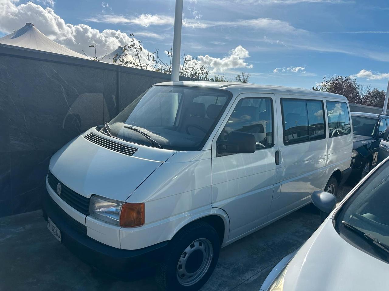 Volkswagen caravelle 9 posti