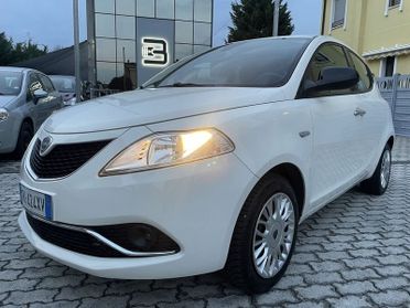 Lancia Ypsilon Ypsilon 1.2 Platinum 69cv NEOPATENTATI