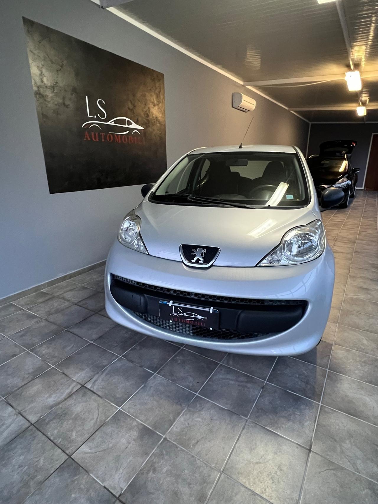 Peugeot 107 1.0 68CV 5p. Desir