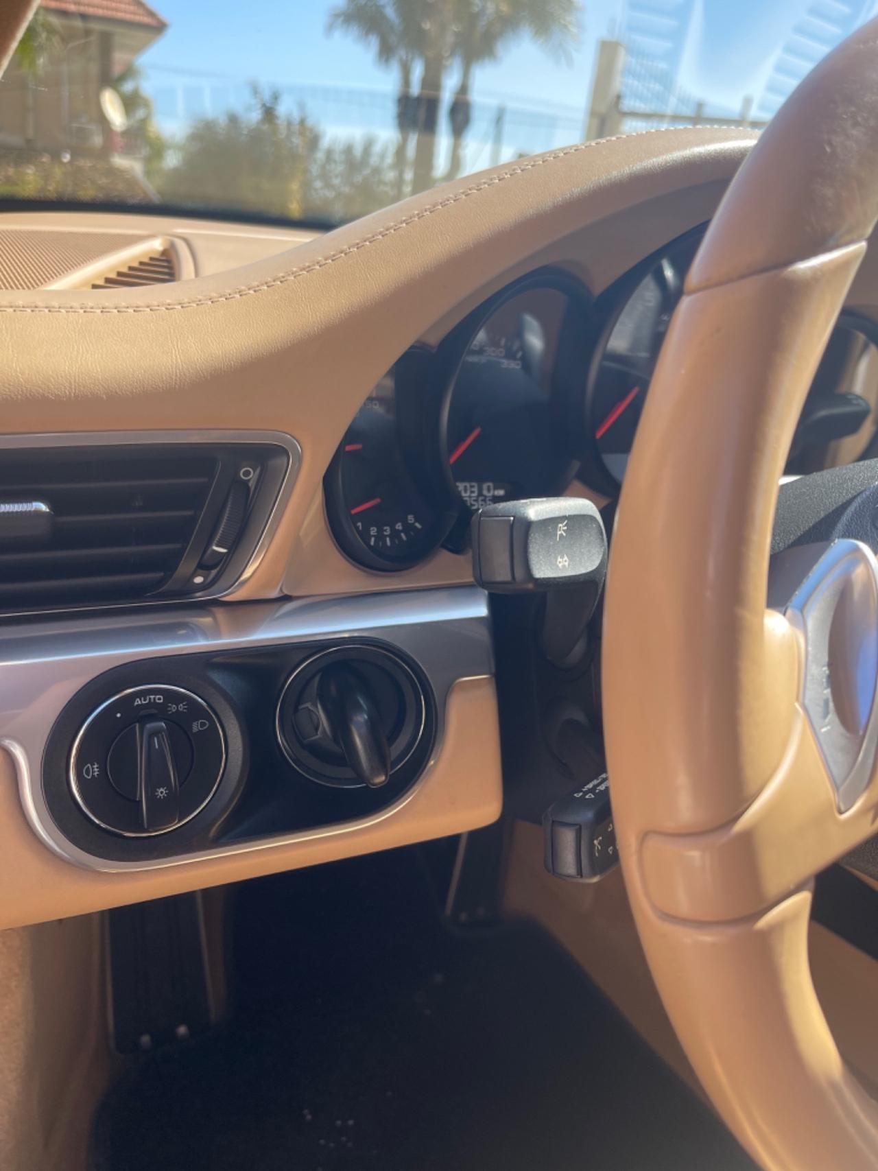 Porsche 911 3.4 Carrera Coupé