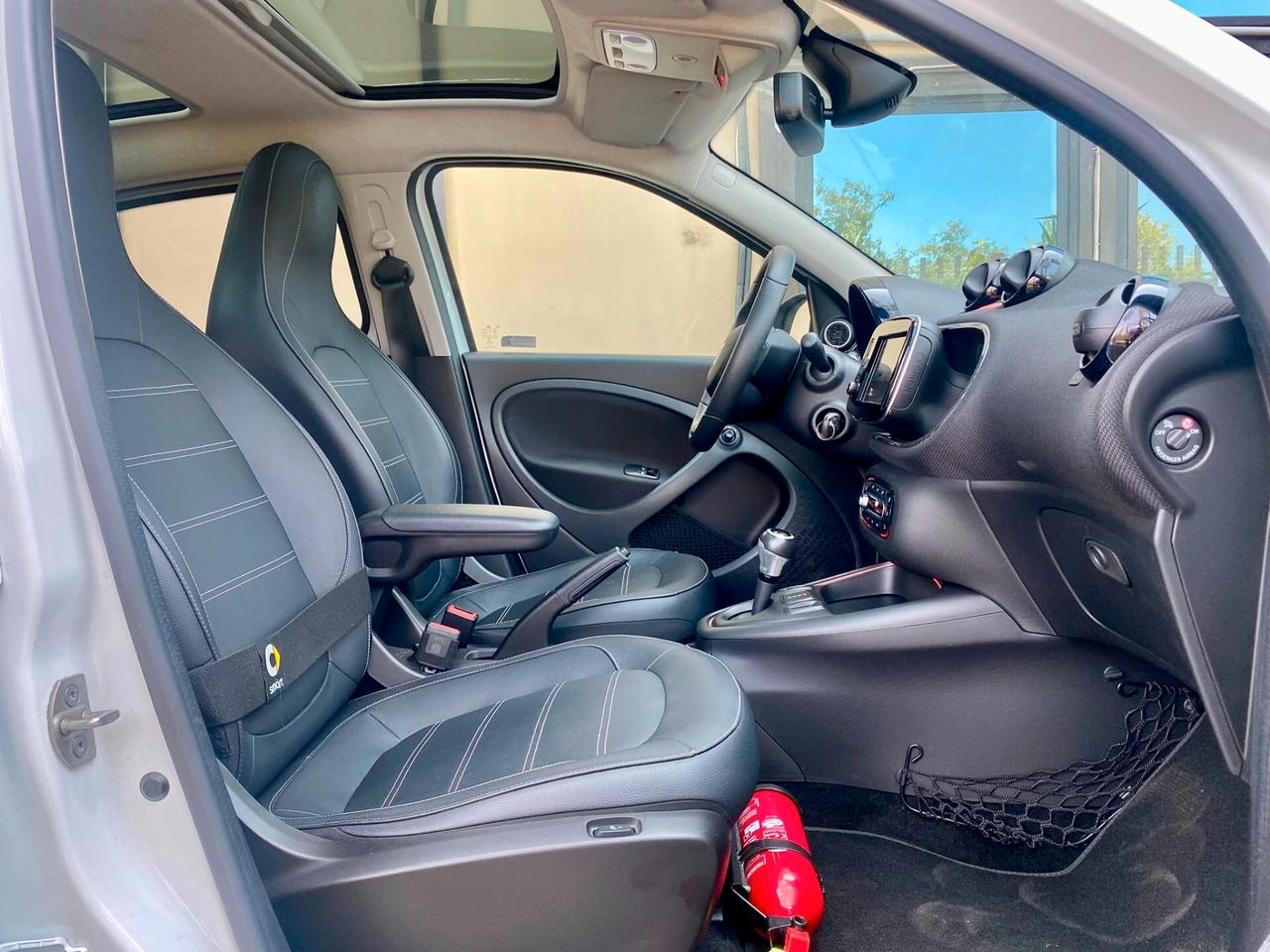 smart forFour EQ edition one, Brabus STYLE CAMERA, FULL LED