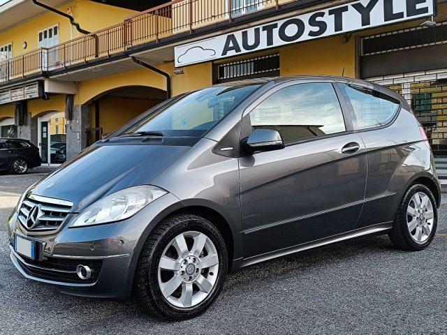 MERCEDES-BENZ A 150 BlueEFFICIENCY Coupé Elegance
