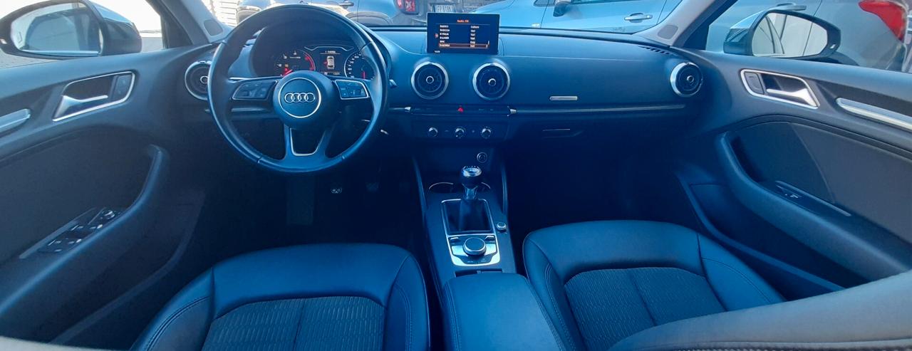 Audi A3 SPB 30 TDI 116cv Design