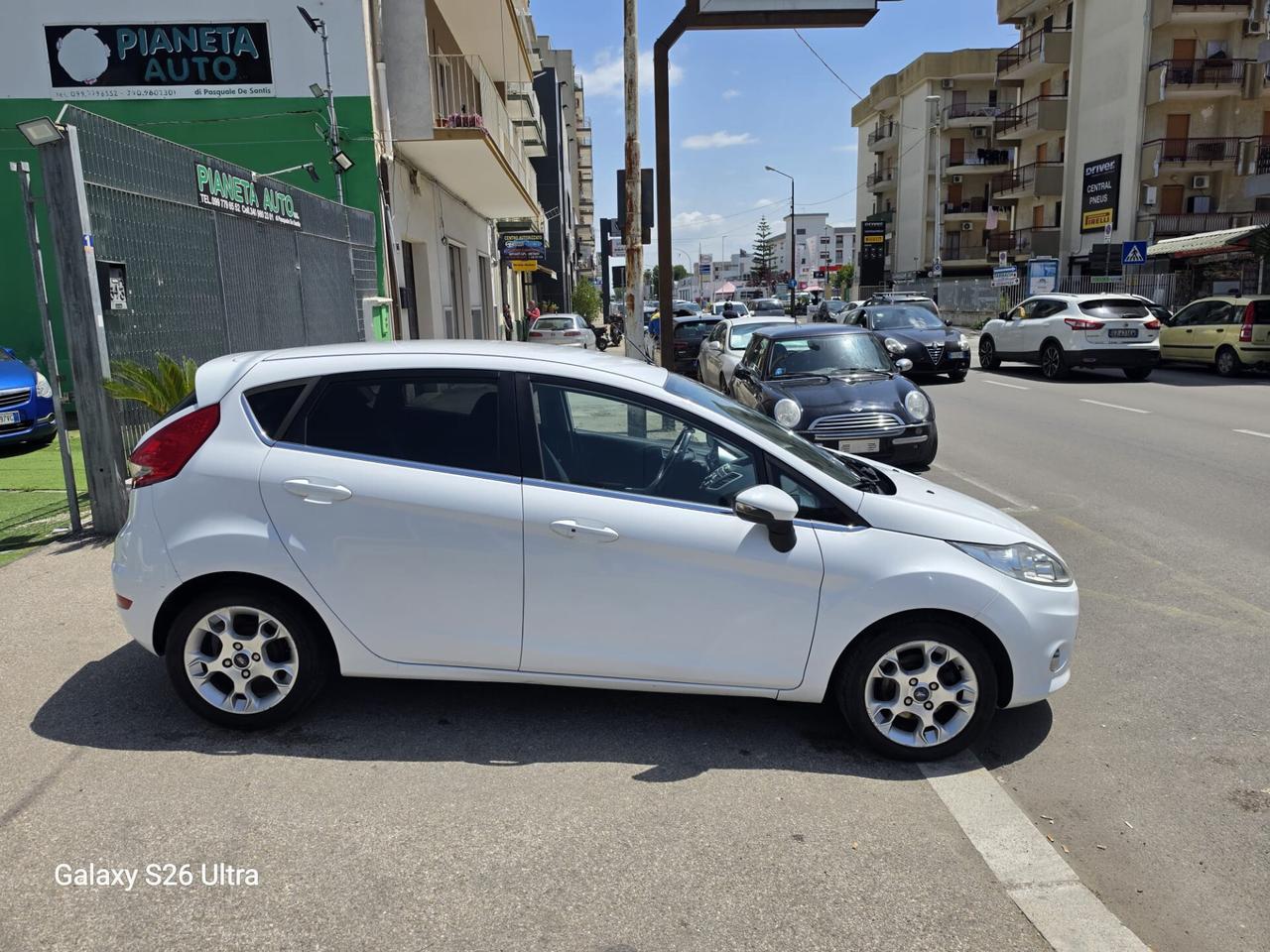 Ford Fiesta 1.4 TDCi DIESEL TITANIUM - ANNO 05/2012 - NEOPATENTATO