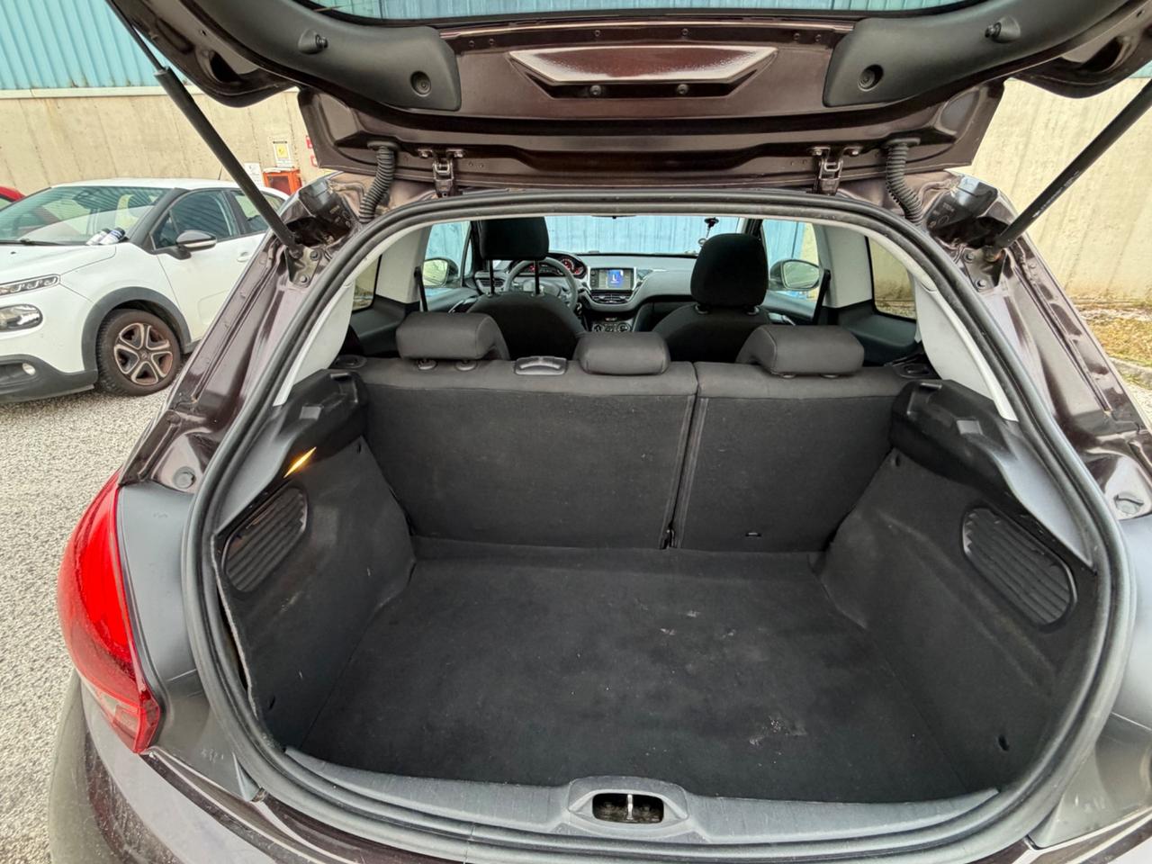 Peugeot 208 1.2 VTi 82 CV 5 porte Access