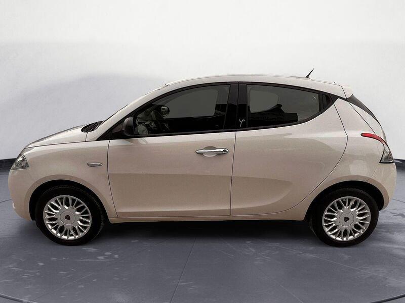 Lancia Ypsilon 1.2 Gold 69cv my16 5 Porte 1.2 69cv Gold my16