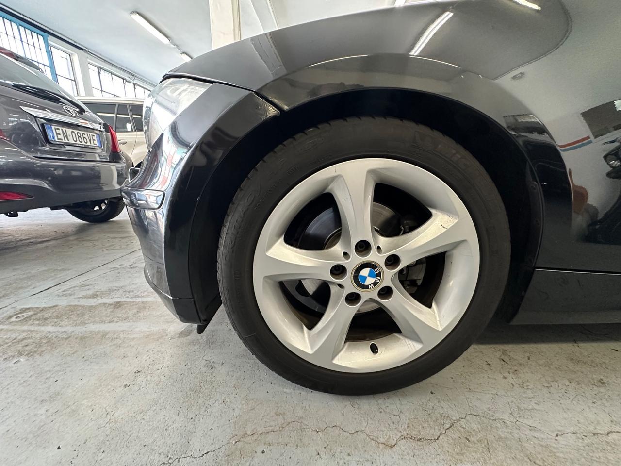 Bmw 120 120i cat 3 porte Futura - Pelle Xeno Autonavigli