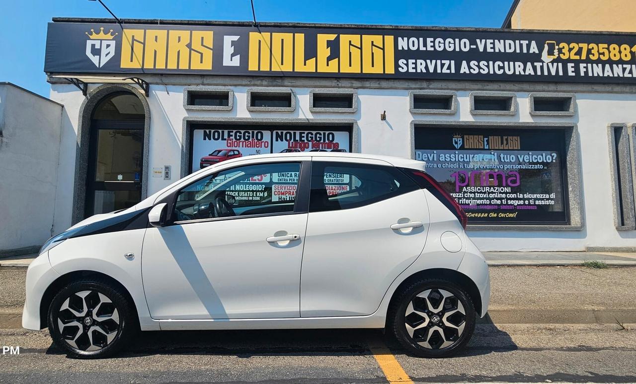Toyota Aygo Connect 1.0 VVT-i 72CV 5 porte x-business light