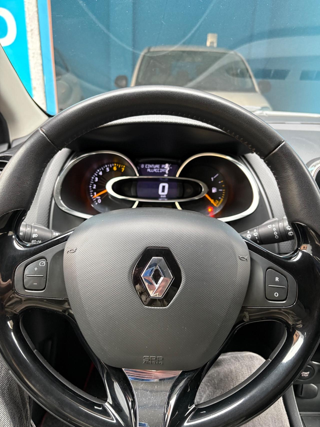 Renault Clio 1.2 16V 3 porte Live!