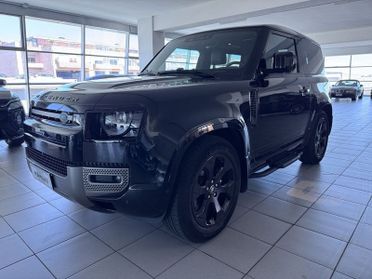 Land Rover Defender 3.0D I6 200 90 X-Dynamic SE AWD auto.