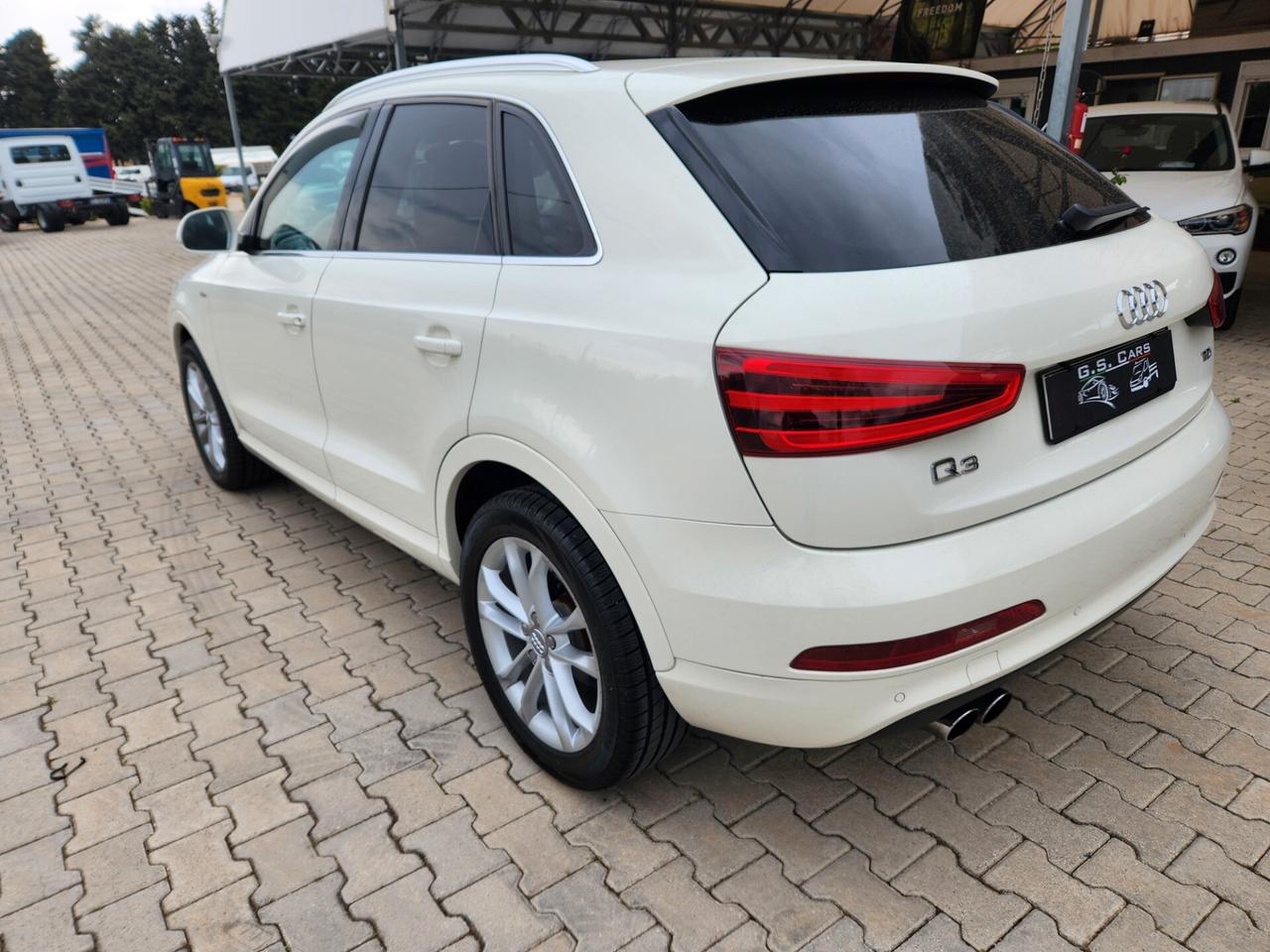 Audi Q3 AUDI Q3 2.0 DIESEL SLINE