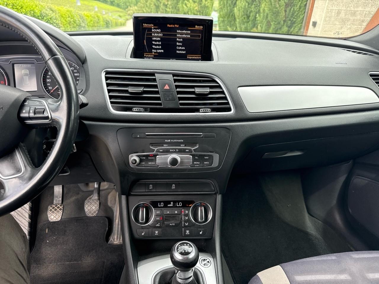 Audi Q3 2.0 TDI 120 CV Business SI PERMUTE