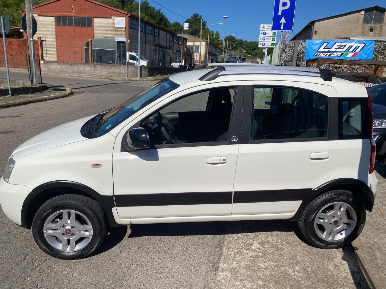 Fiat Panda 1.3 MJT 16V DPF 4x4 Climbing