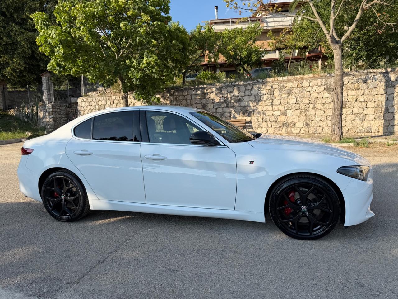 Alfa Romeo Giulia 2.0 Turbo 200 CV AT8 Ti