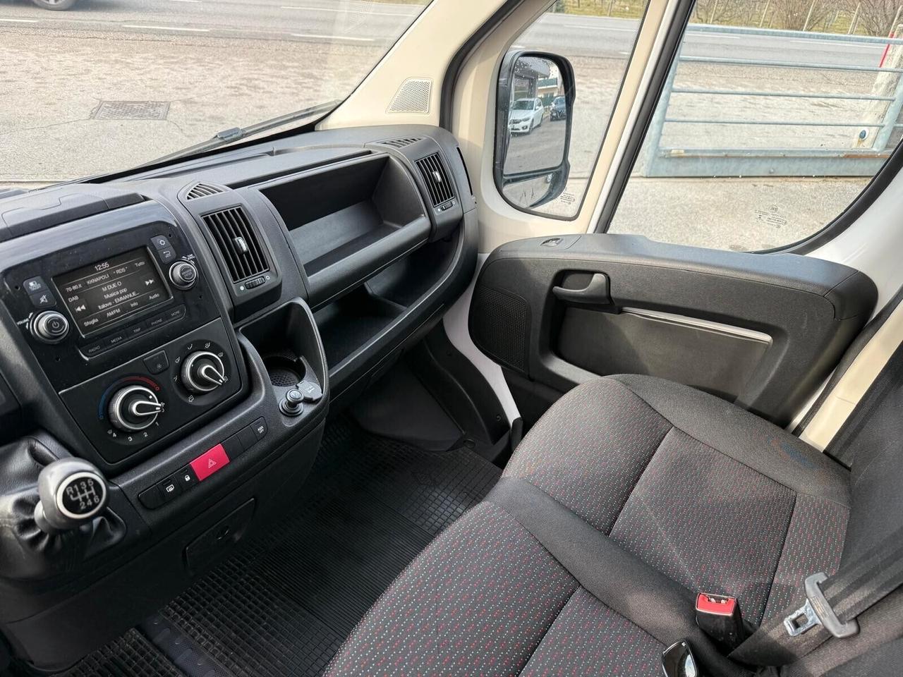 Peugeot Boxer 330 2.2 BlueHDi 140 S&S PC-TN Furgone