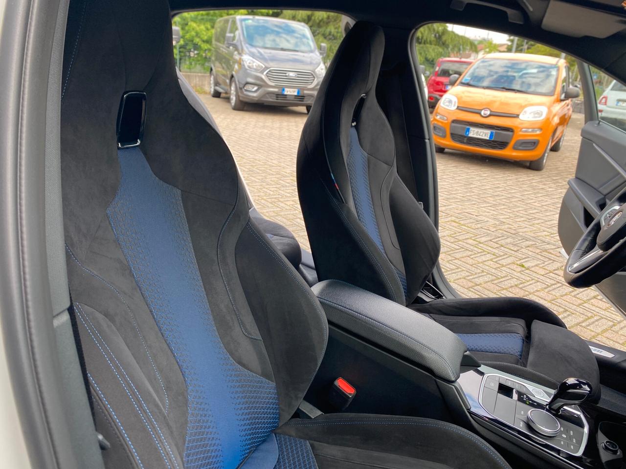 Bmw 118 118d 5p. Msport